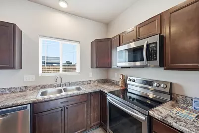 2319 W 18th St, Pueblo, CO 81003 - Photo 27