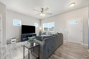 2319 W 18th St, Pueblo, CO 81003 - Photo 5