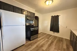 1127 W 16th St, Pueblo, CO 81003 - Photo 7