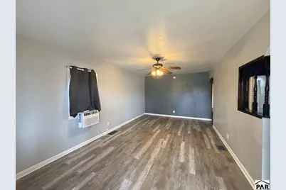 1127 W 16th St, Pueblo, CO 81003 - Photo 3