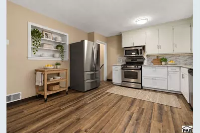 219 E Adams Ave, Pueblo, CO 81004 - Photo 3