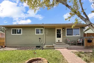 3206 Canterbury Ln, Pueblo, CO 81005 - Photo 1