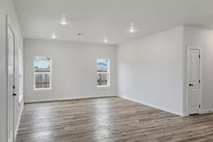 559 Moore Ave, Las Animas, CO 81054 - Photo 5