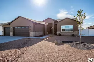 787 N Edgewater Dr, Pueblo West, CO 81007 - Photo 3