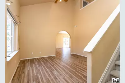 1022 Pinecrest Dr, Pueblo, CO 81005 - Photo 5
