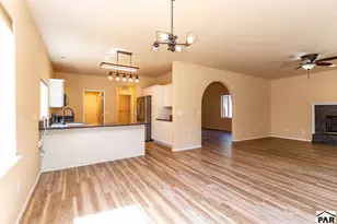 1022 Pinecrest Dr, Pueblo, CO 81005 - Photo 7