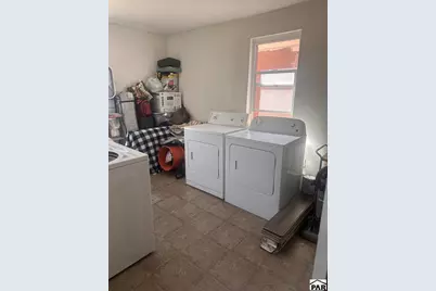 208 N Bradford Ave, Pueblo, CO 81003 - Photo 15