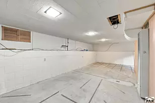 411 Kenwood Dr, Pueblo, CO 81004 - Photo 41