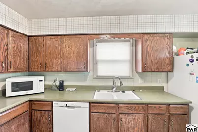 411 Kenwood Dr, Pueblo, CO 81004 - Photo 9