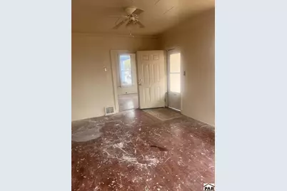 1237 E Abriendo Ave, Pueblo, CO 81004 - Photo 5