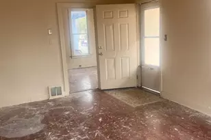 1237 E Abriendo Ave, Pueblo, CO 81004 - Photo 5