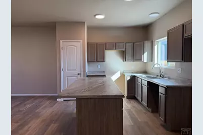 2310 Starboard Ln, Pueblo, CO 81008 - Photo 5