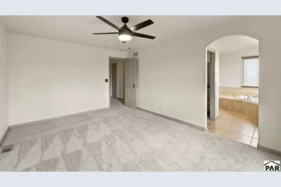 2308 Crestwood Ln, Pueblo, CO 81008 - Photo 13