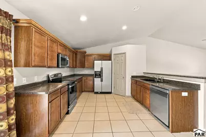 2308 Crestwood Ln, Pueblo, CO 81008 - Photo 7