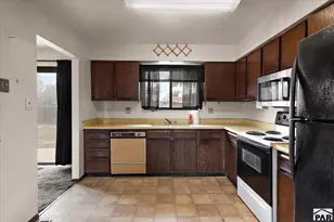 2121 Chautard Dr, Pueblo, CO 81005 - Photo 7