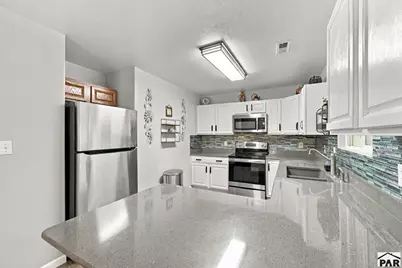 5307 Manor Ridge Dr, Pueblo, CO 81005 - Photo 3
