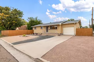 321 W Adams Ave, Pueblo, CO 81004 - Photo 1