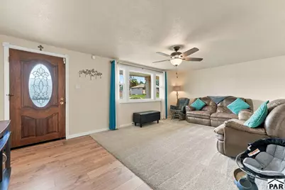 1734 Comanche Rd, Pueblo, CO 81001 - Photo 9
