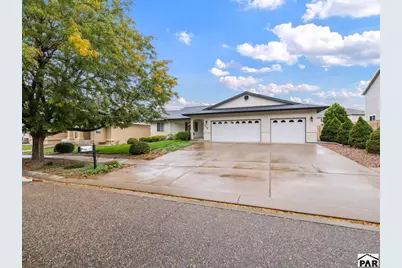 3220 Petalina Court, Pueblo, CO 81005 - Photo 3