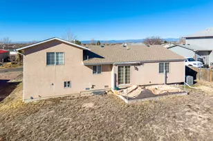 664 S Song Sparrow Dr, Pueblo, CO 81007 - Photo 29