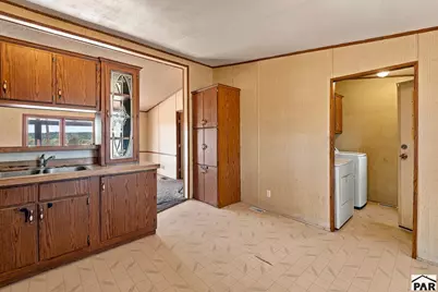 620 W 2nd St, Walsenburg, CO 81089 - Photo 11