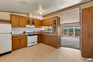 620 W 2nd St, Walsenburg, CO 81089 - Photo 9