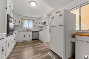 506 E 7th St, Trinidad, CO 81082 - Photo 7