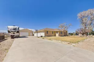 1079 Lynn Dr, Pueblo, CO 81006 - Photo 3