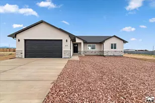 611 E Fredonia Dr, Pueblo West, CO 81007 - Photo 1