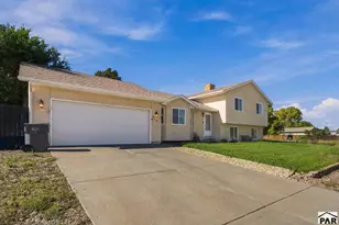 613 S Maher Dr, Pueblo West, CO 81007 - Photo 3