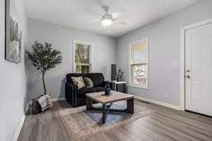 1121 Cypress St, Pueblo, CO 81004 - Photo 3