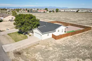 349/351 E Stardust Dr, Pueblo West, CO 81007 - Photo 3