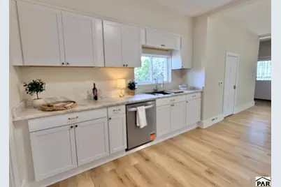 1205 W 15th St, Pueblo, CO 81003 - Photo 9