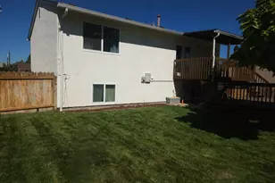 23 Wheatridge Dr, Pueblo, CO 81005 - Photo 7