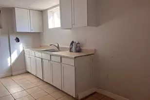 2202 E 13th St, Pueblo, CO 81001 - Photo 3