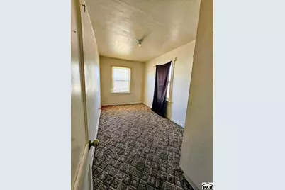 1810 E 10th St, Pueblo, CO 81001 - Photo 9