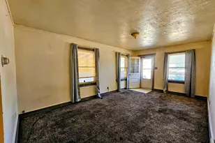 1810 E 10th St, Pueblo, CO 81001 - Photo 3