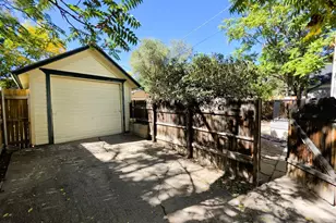 2019 N Elizabeth St, Pueblo, CO 81003 - Photo 5