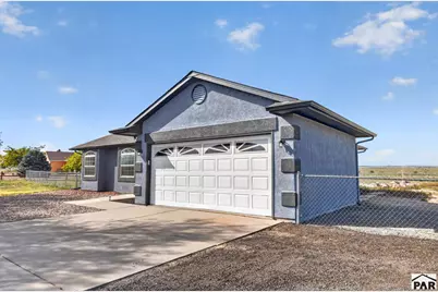 49 E Lyons Dr, Pueblo West, CO 81007 - Photo 9
