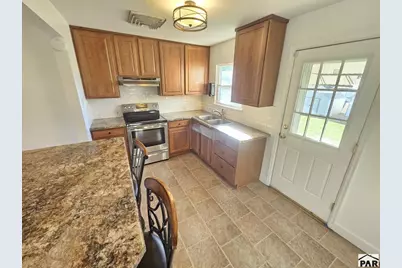 930 W 17th St, Pueblo, CO 81003 - Photo 9