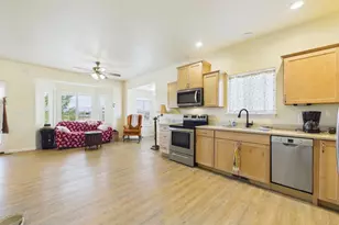 824 S Cayuga Ct, Pueblo West, CO 81007 - Photo 19