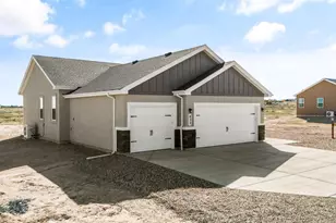 832 E Loma Dr, Pueblo West, CO 81007 - Photo 41