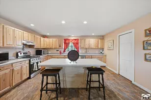 914 Canyon Spring Rd, Walsenburg, CO 81089 - Photo 9