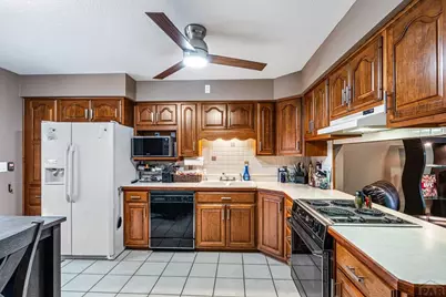 2106 Chautard Dr #B, Pueblo, CO 81005 - Photo 3
