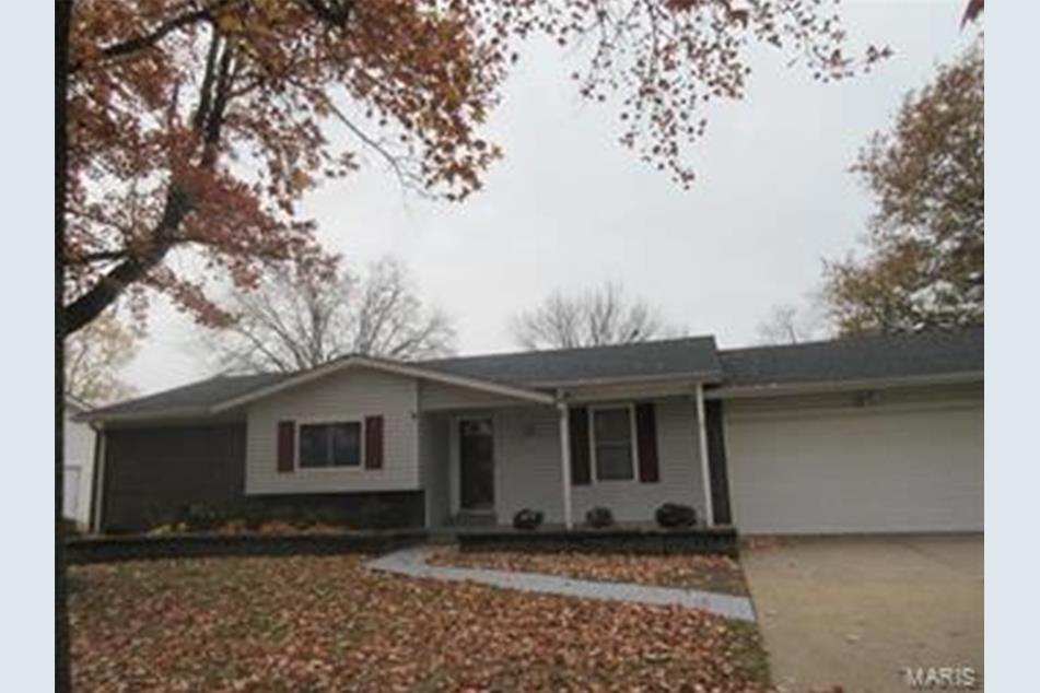 1579 Matlock Dr, Florissant, MO 63031 MLS 17095873