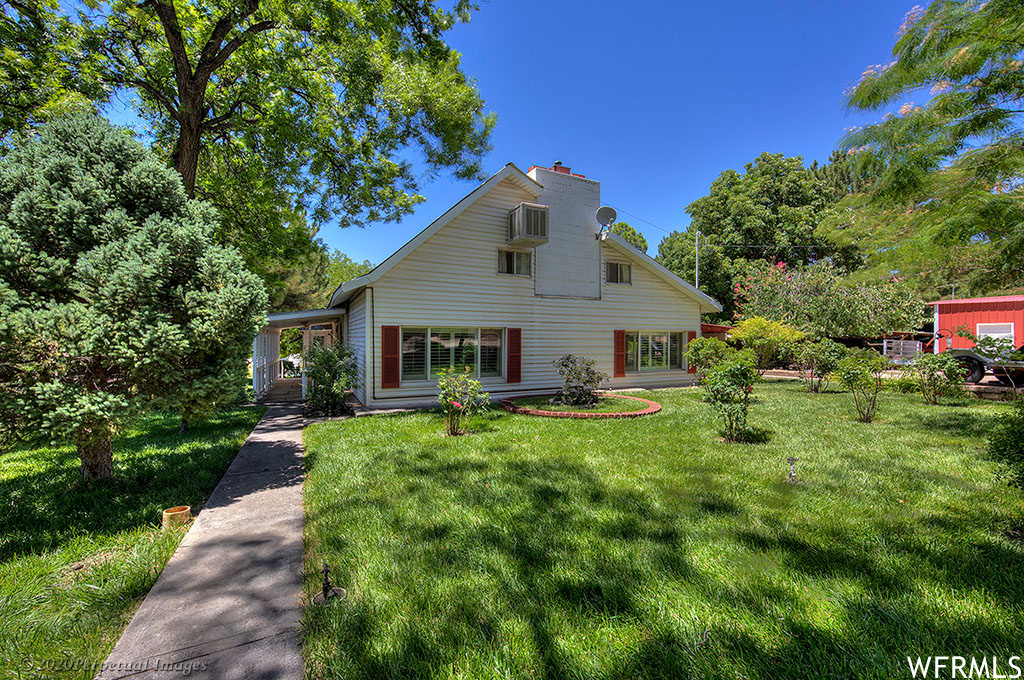 573 E Nichols Ln Moab Ut 84532 Mls 1600429 Coldwell Banker