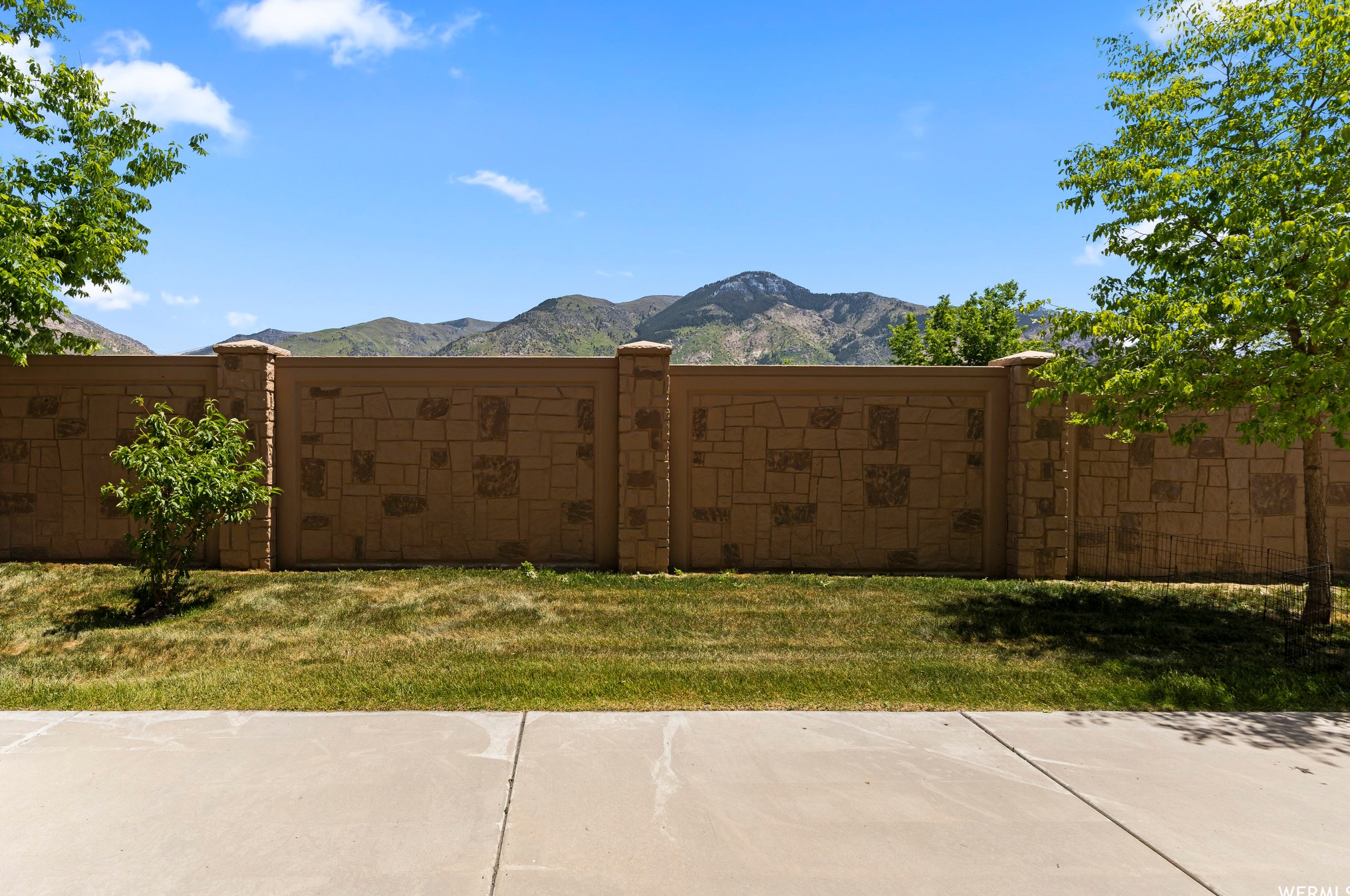2220 225, Ogden UT  84414-2595 exterior