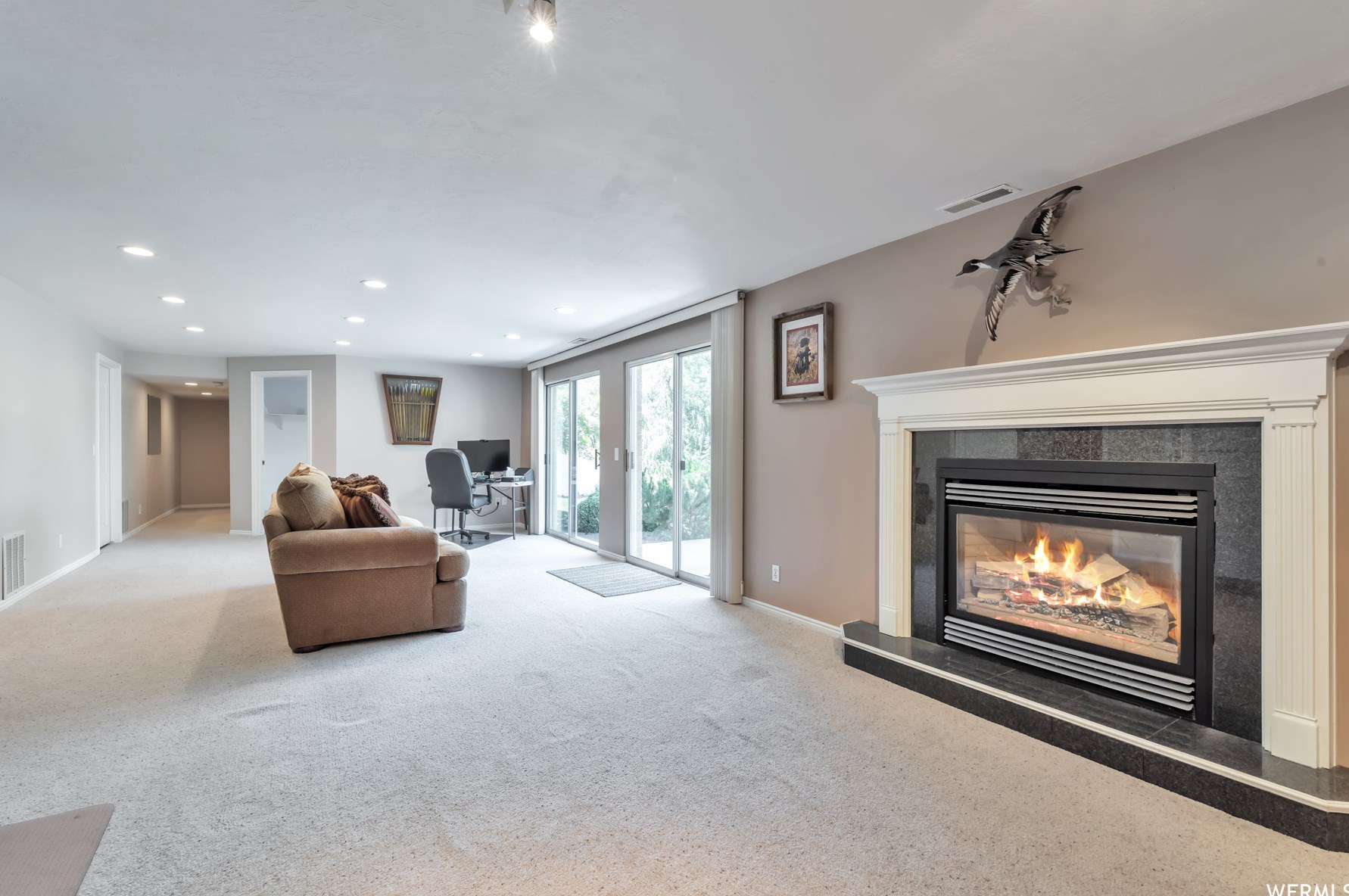 1214 Jordan Riv Dr, Riverton UT 84095-8250 exterior