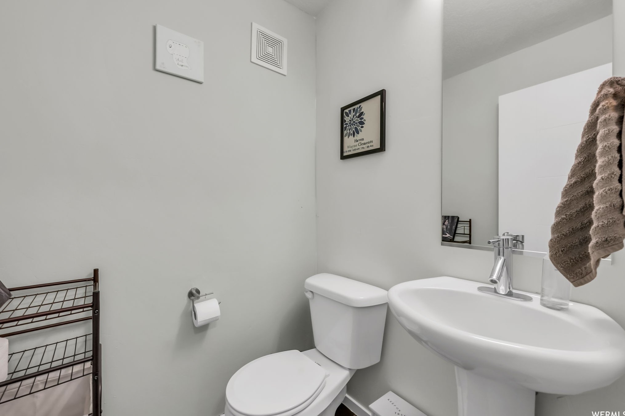 11628 Alexandria Dr, Riverton UT 84095-5997 exterior