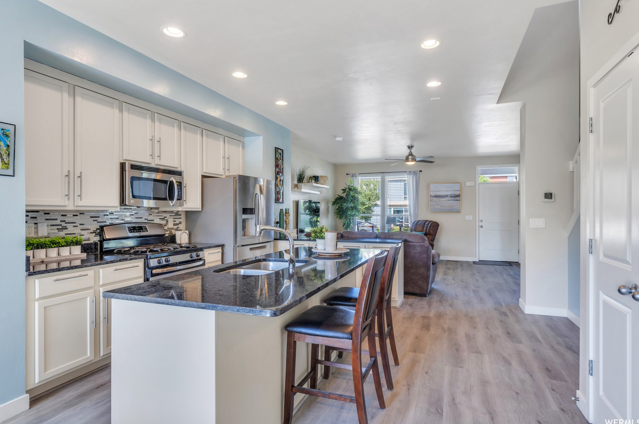 11614 Alexandria Dr, Riverton UT 84095-5997 exterior